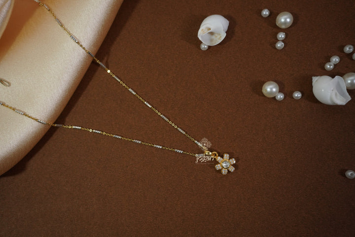 Juhi Pendant