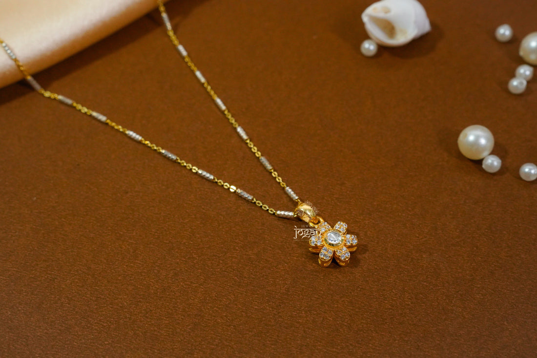 Juhi Pendant