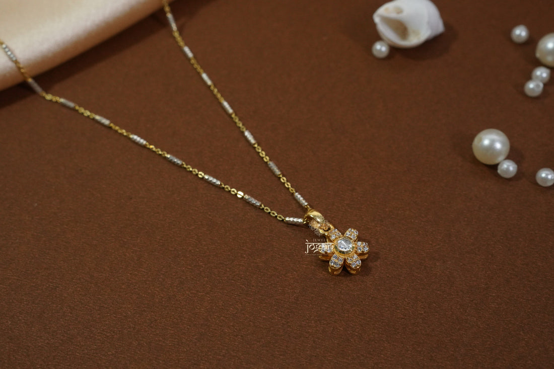 Juhi Pendant